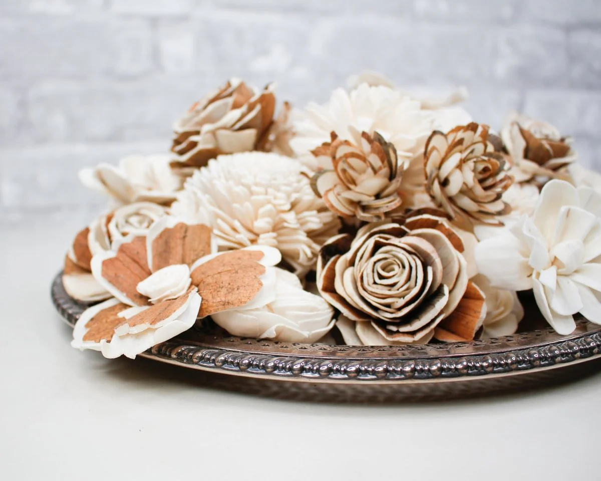 100 Random Assorted Wood Flowers - Image 10