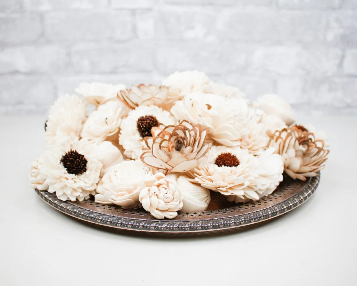 100 Random Assorted Wood Flowers - Image 9