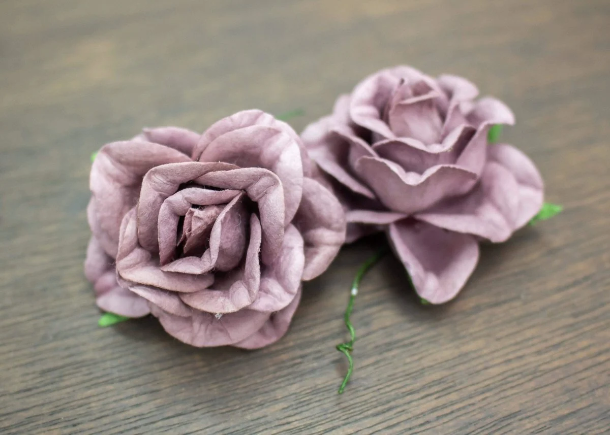2" Mulberry Wood Flower - Mauve (5 Pack) - Image 2