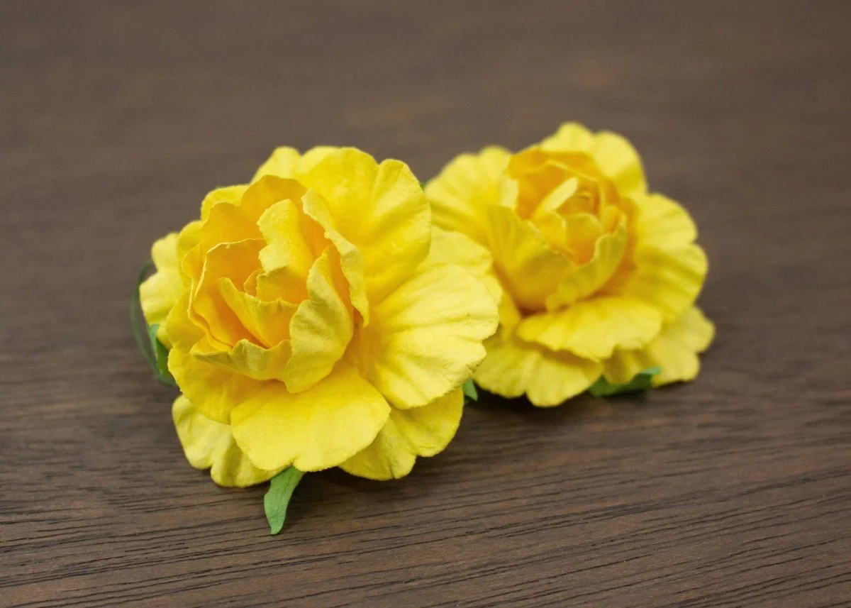 2" Mulberry Wood Flower - Yellow (5 Pack) - Image 2