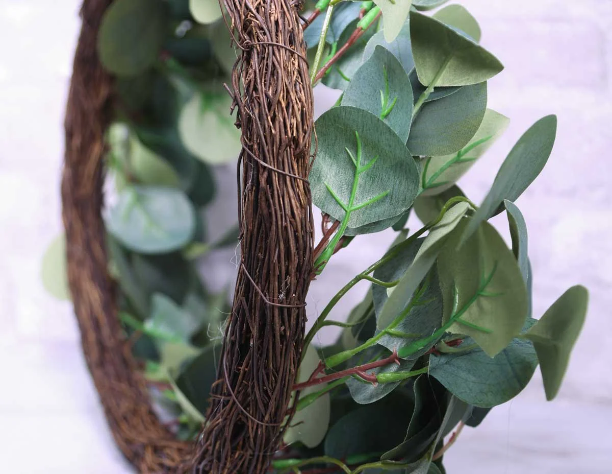 20" Eucalyptus Wreath - Image 4