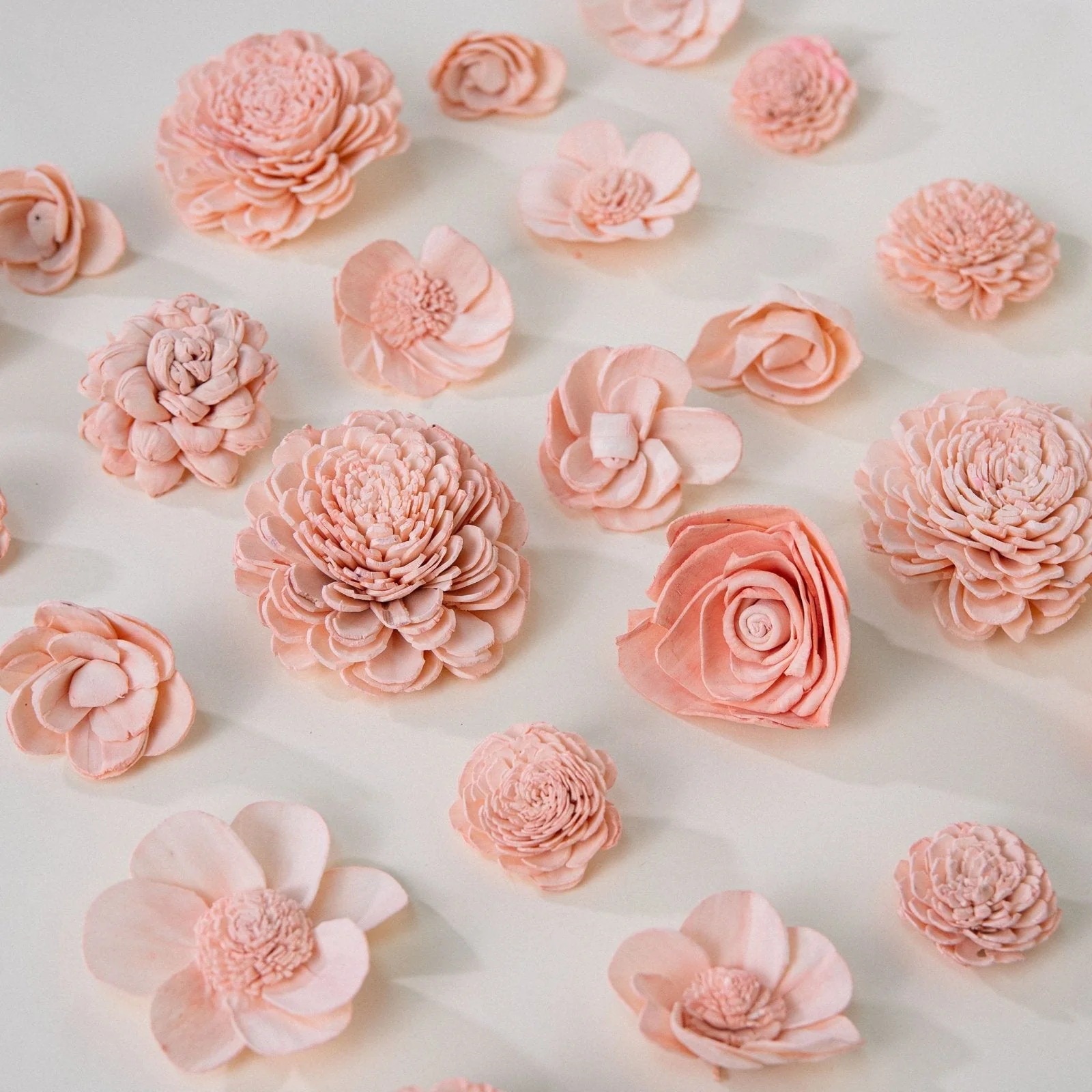 25-Pack of Powder Pink-Colored Mixed Flowers - Image 2