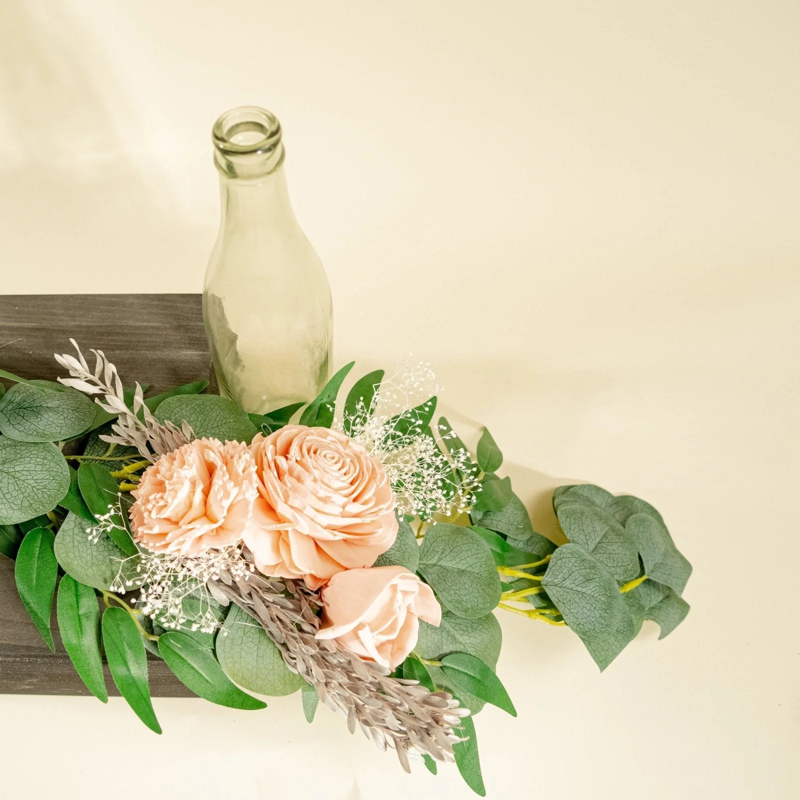 Bashful Beauty Garland - Image 10