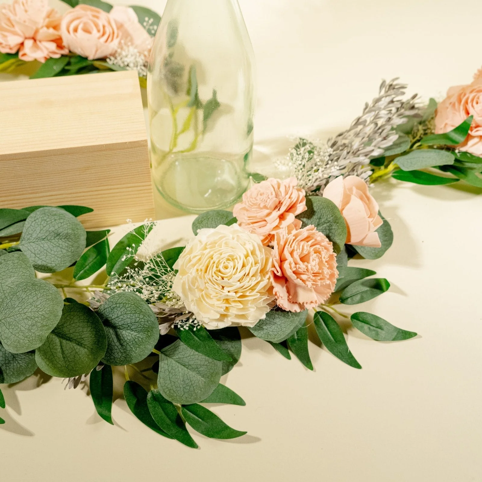 Bashful Beauty Garland - Image 5
