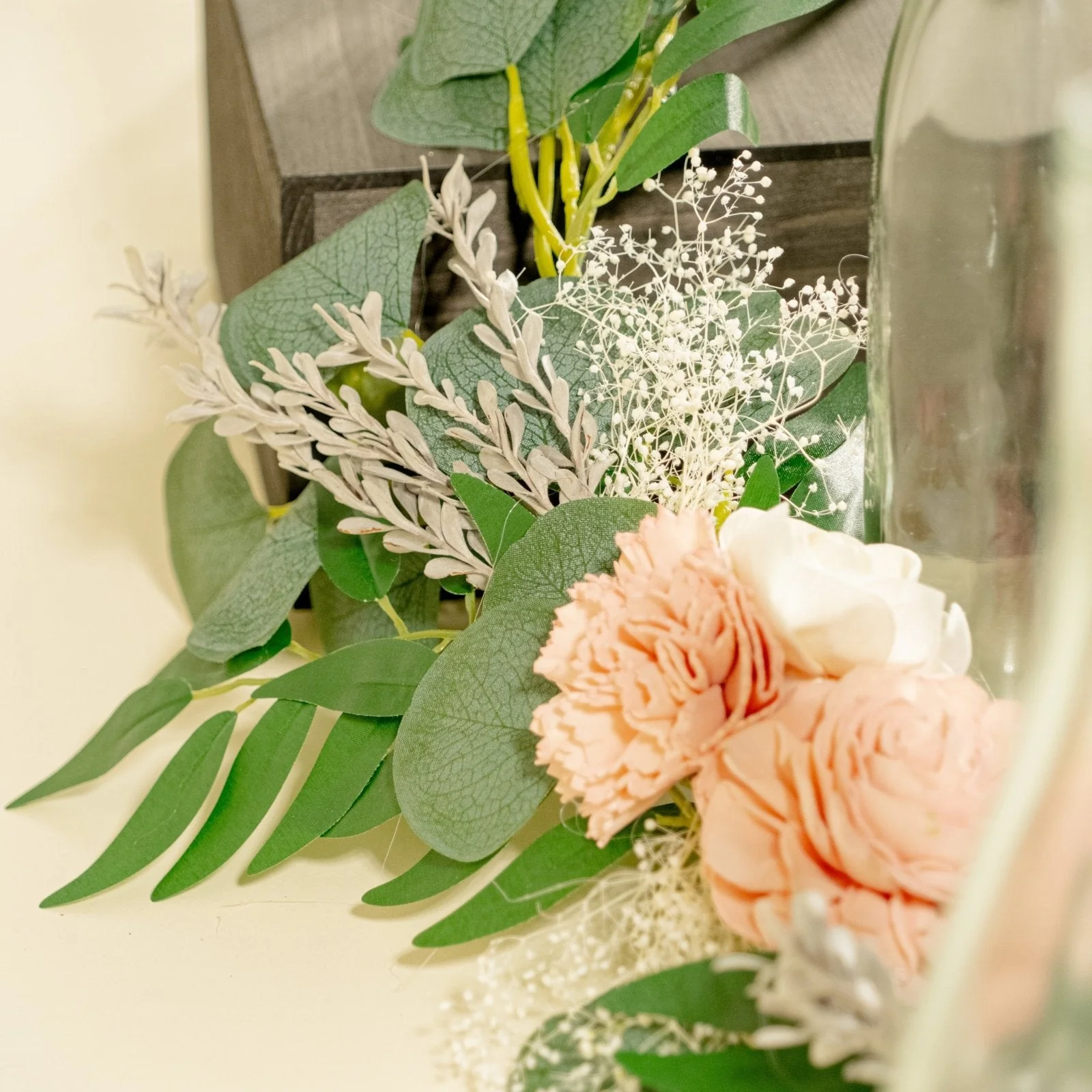 Bashful Beauty Garland - Image 7
