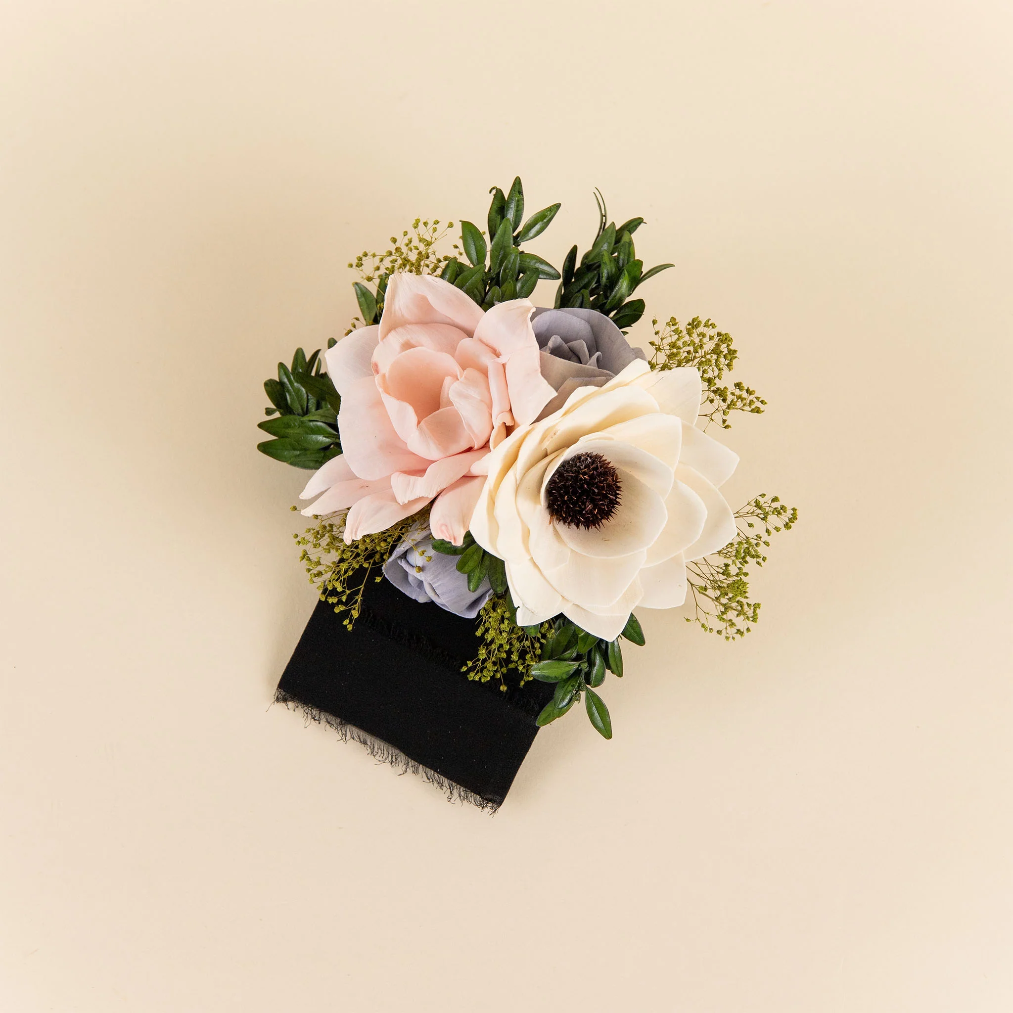 Luxe Bloom Groom's Pocket Boutonniere - Image 3