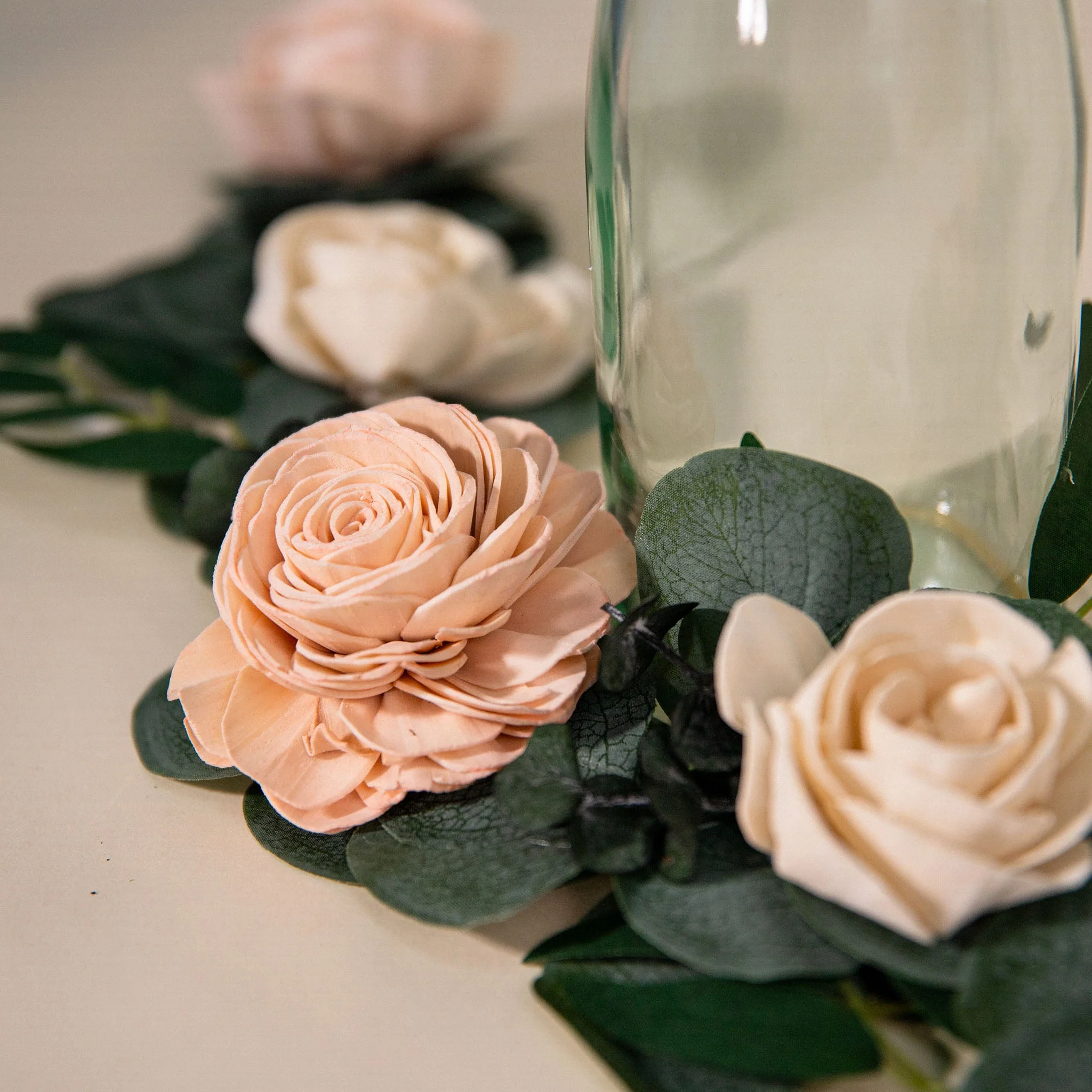Blush Beauty Garland - Image 3