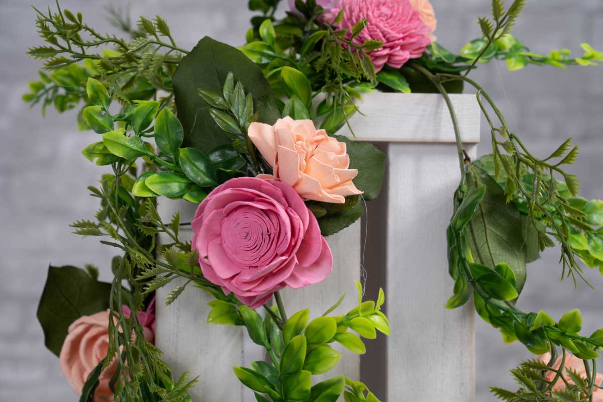 Botanical Beauty Garland - Image 4