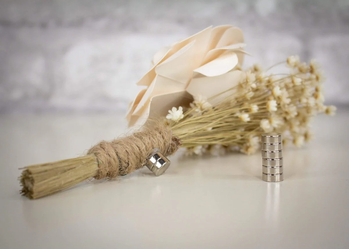 Boutonniere/Craft Magnets - Image 3