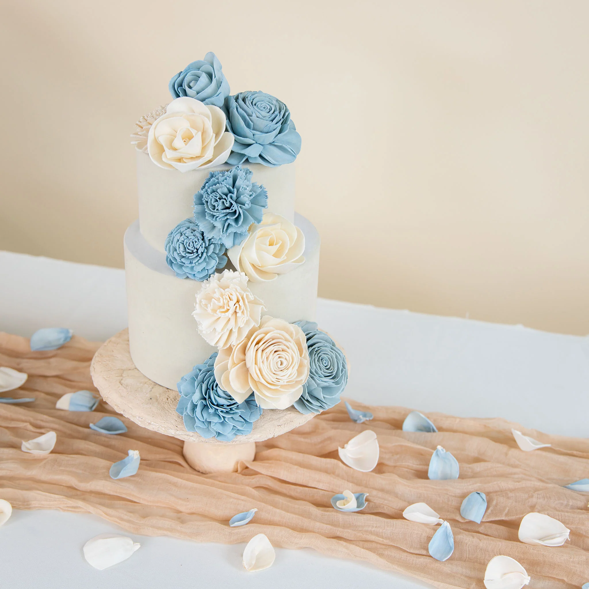 Cake Topper - Eloise - Image 3