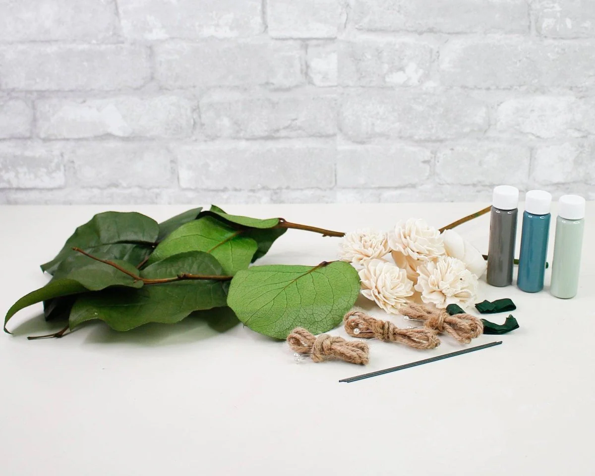 Caprice Boutonniere (Set of 3)* - Image 4