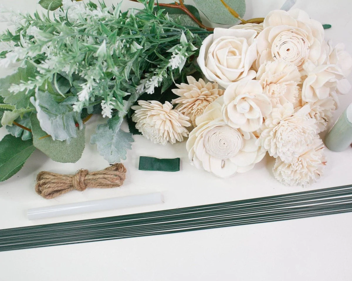 Cinder Rose Mini Bouquet - Image 10