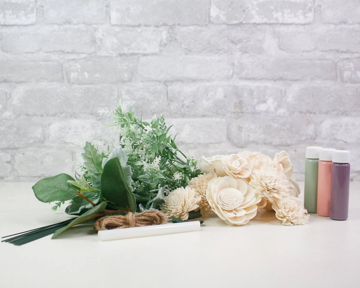 Cinder Rose Mini Bouquet - Image 8