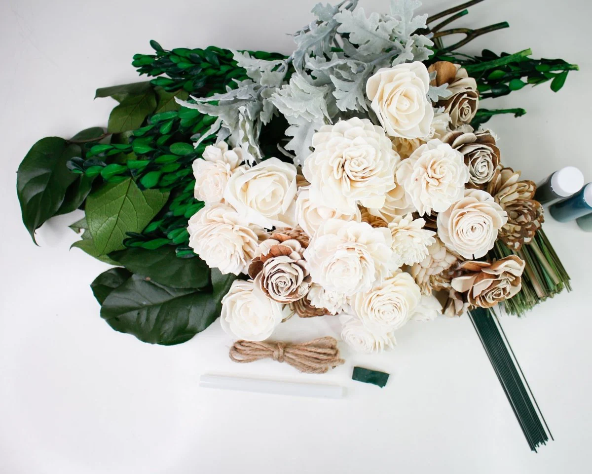 Concerto Bridesmaid Bouquet - Image 10