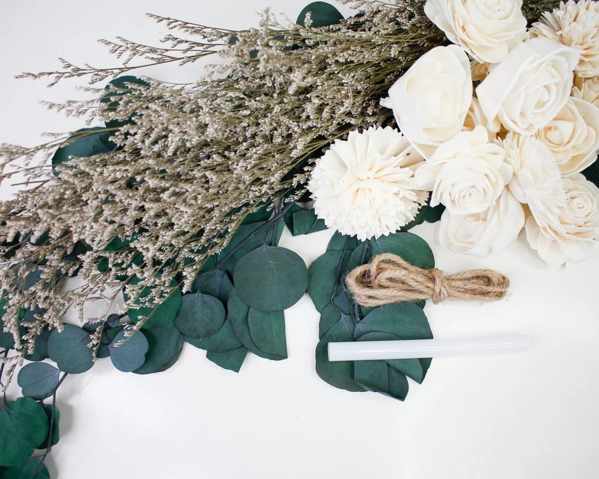 Eternity Mini Bouquet - Image 9