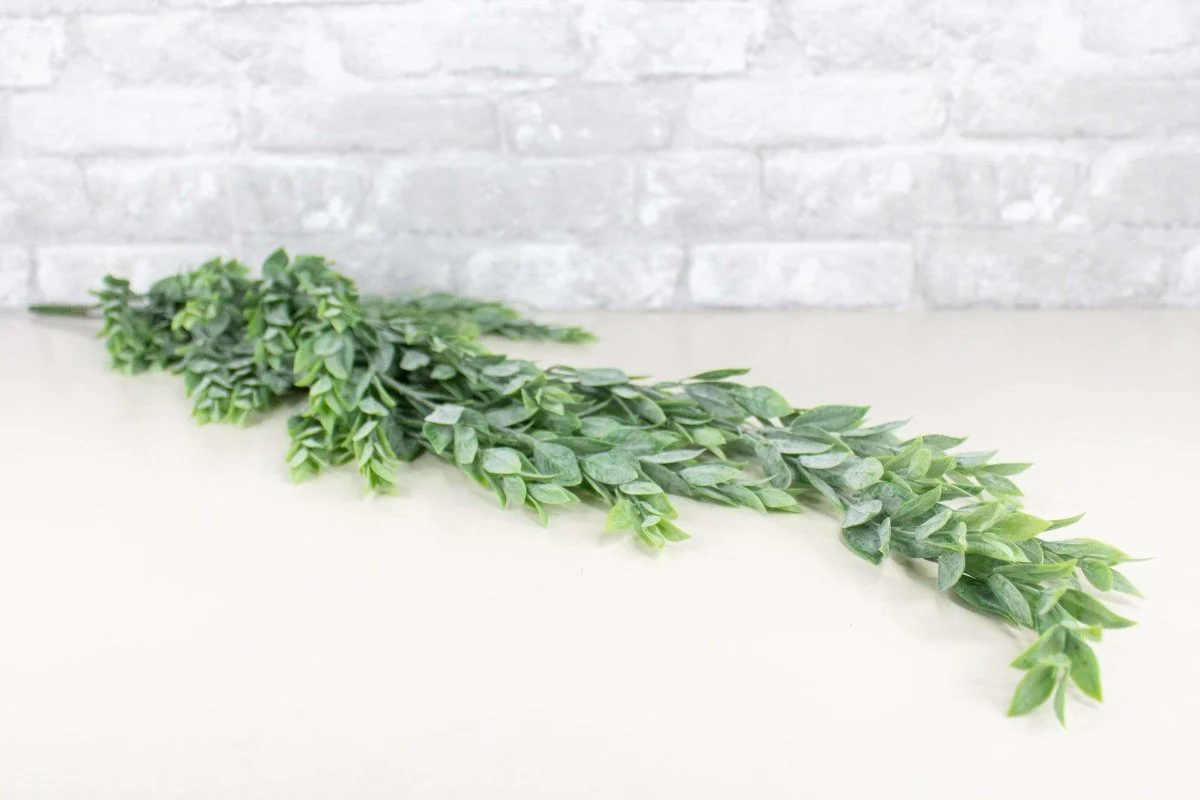 Hanging Mini Leaf Spray - Image 3