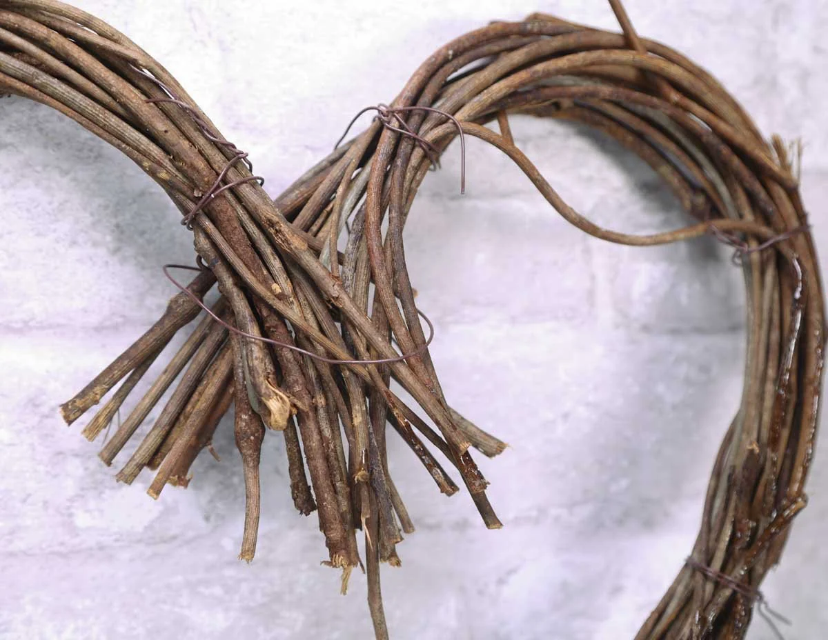 Heart Shaped Grapevine Wreath - Image 2