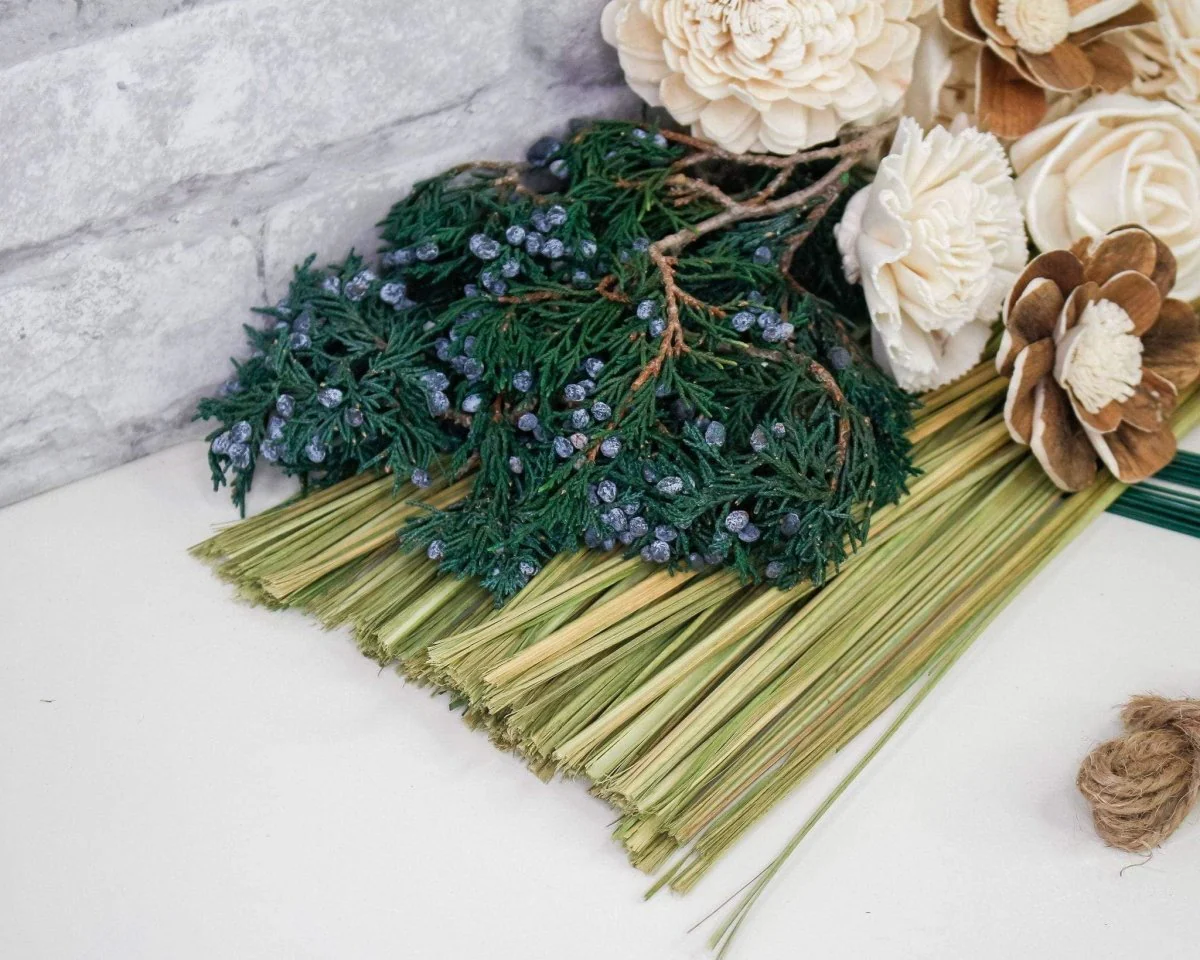 Juniper Bouquet - Image 7