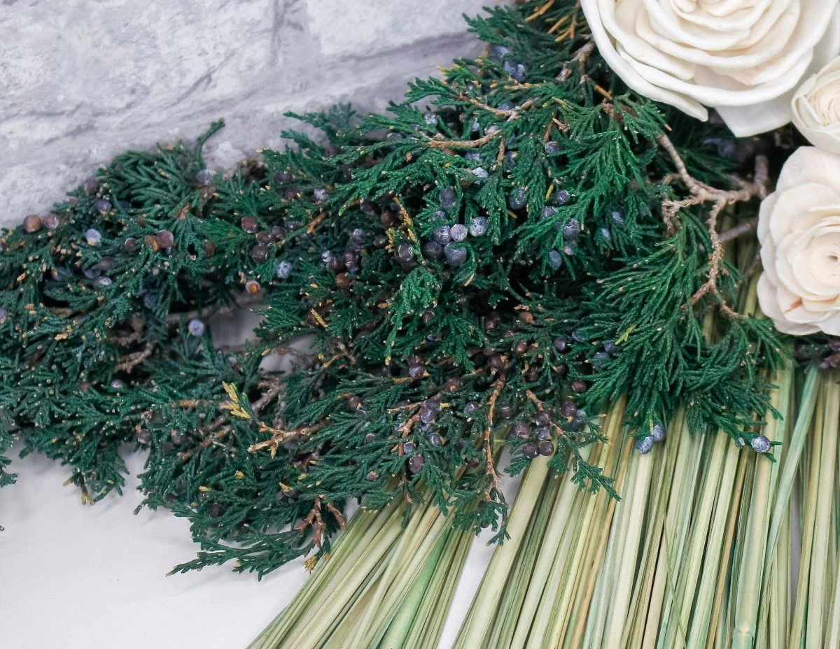 Juniper Bridesmaid Bouquet - Image 6
