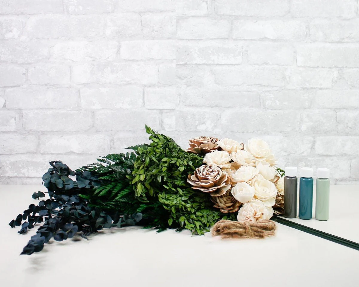Lincoln Bay Bridesmaid Bouquet* - Image 10