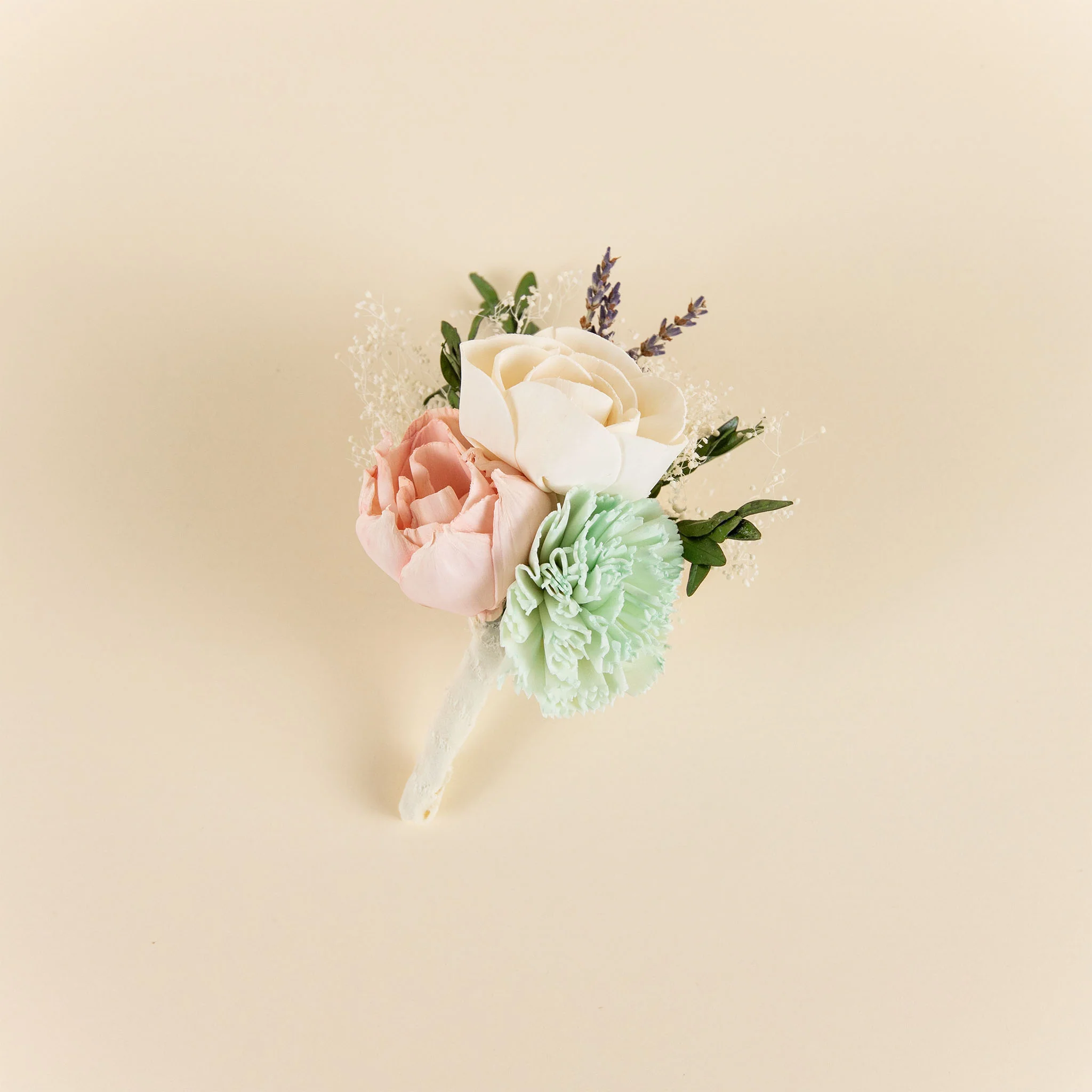 Luxe Aura Simple Boutonniere - Image 3