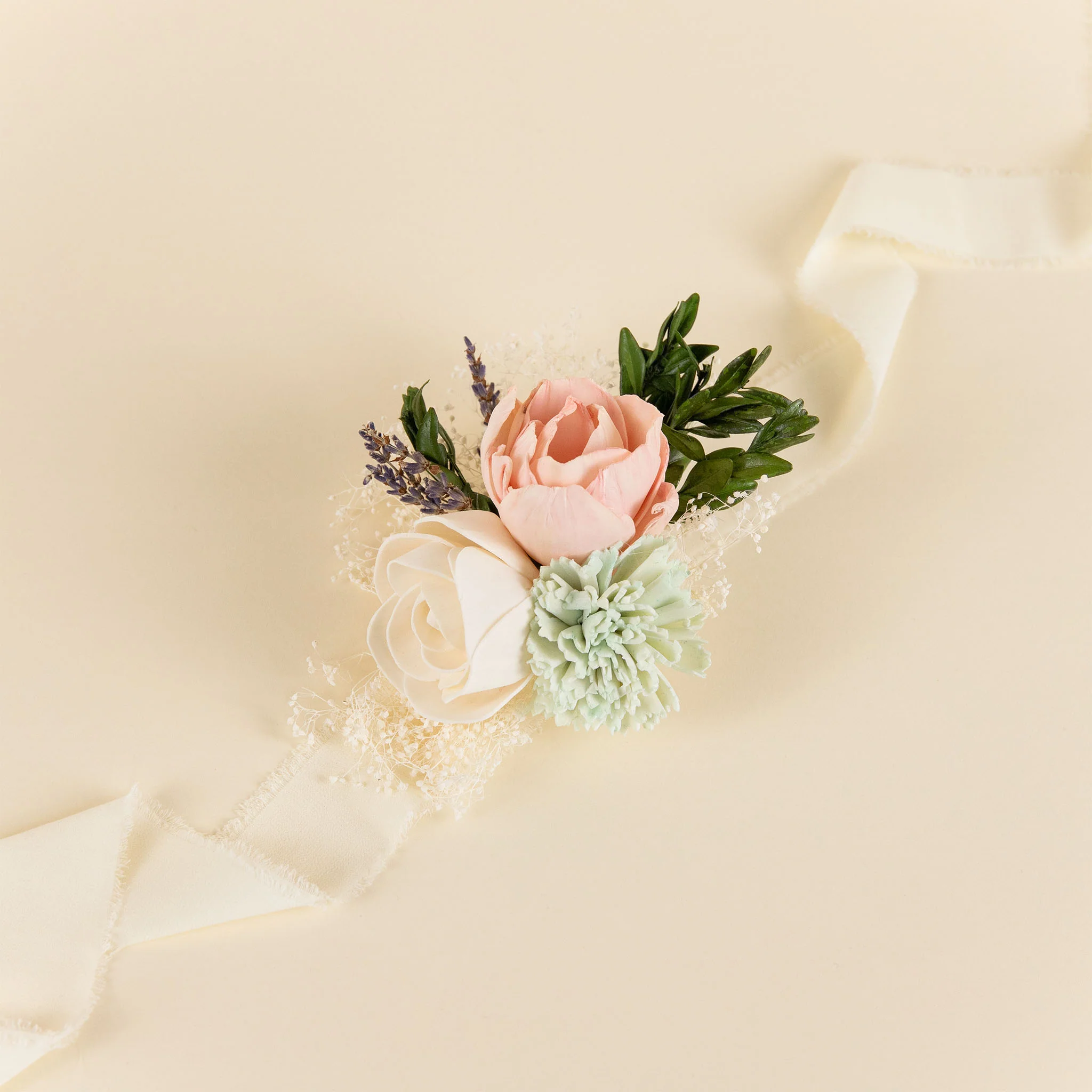 Luxe Aura Simple Corsage* - Image 2