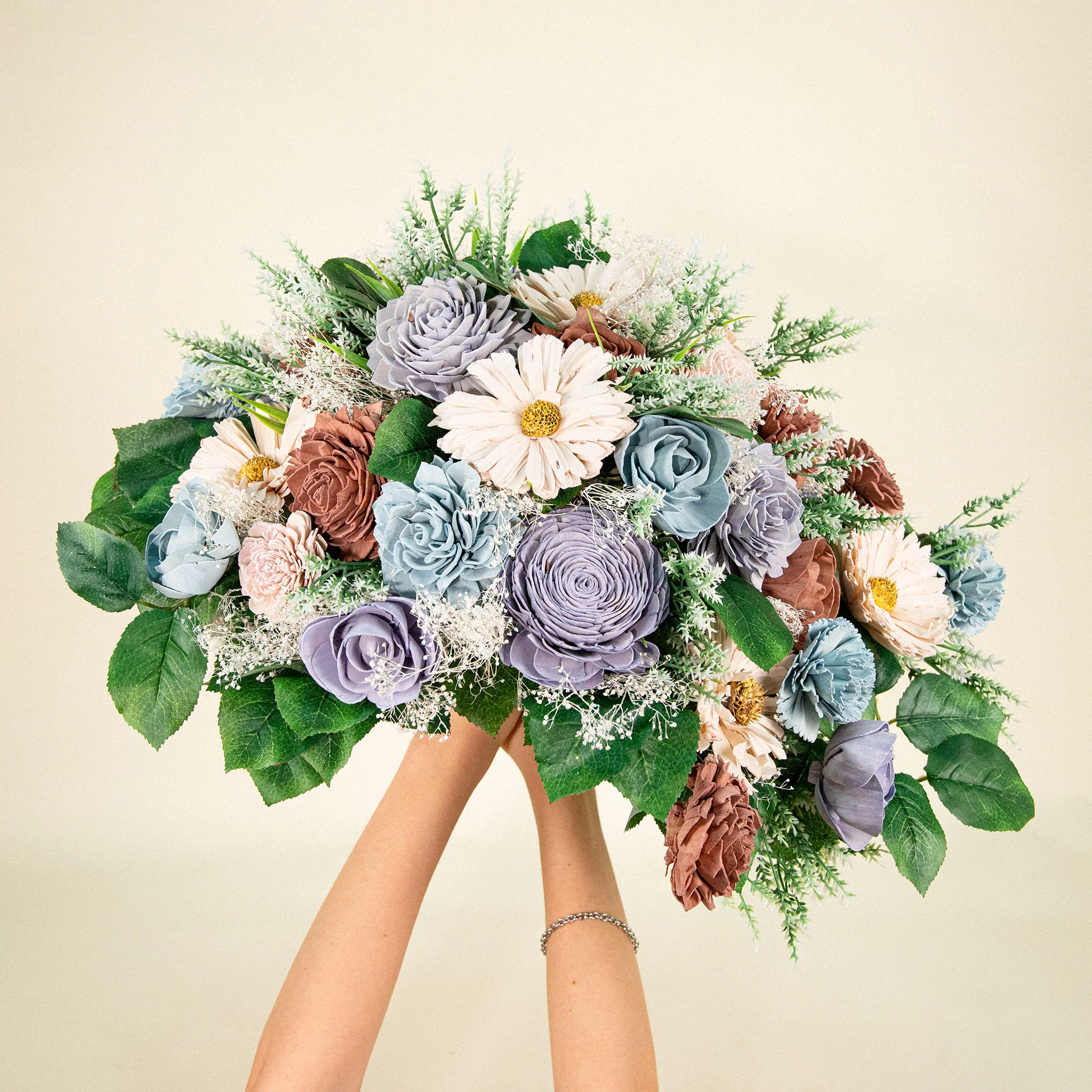 Luxe Daisy Bridal Bouquet - Image 2