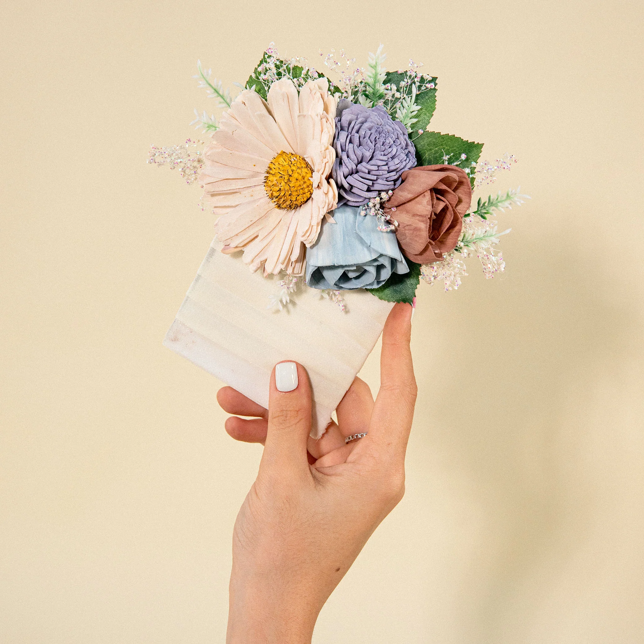Luxe Daisy Groom's Pocket Boutonniere* - Image 3