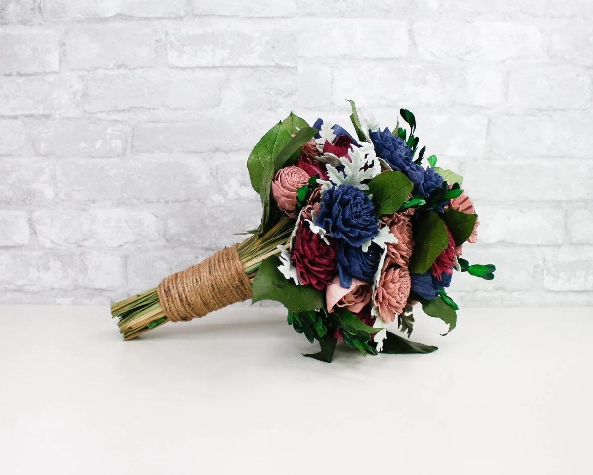 Majestic Love Finished Bouquet - Large - Image 5