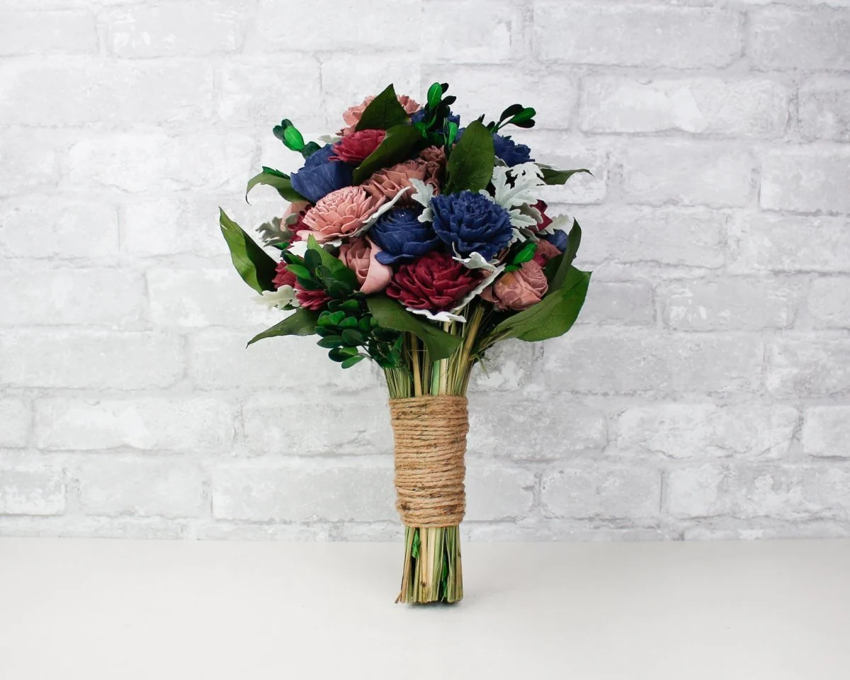 Majestic Love Finished Bouquet - Large - Image 6
