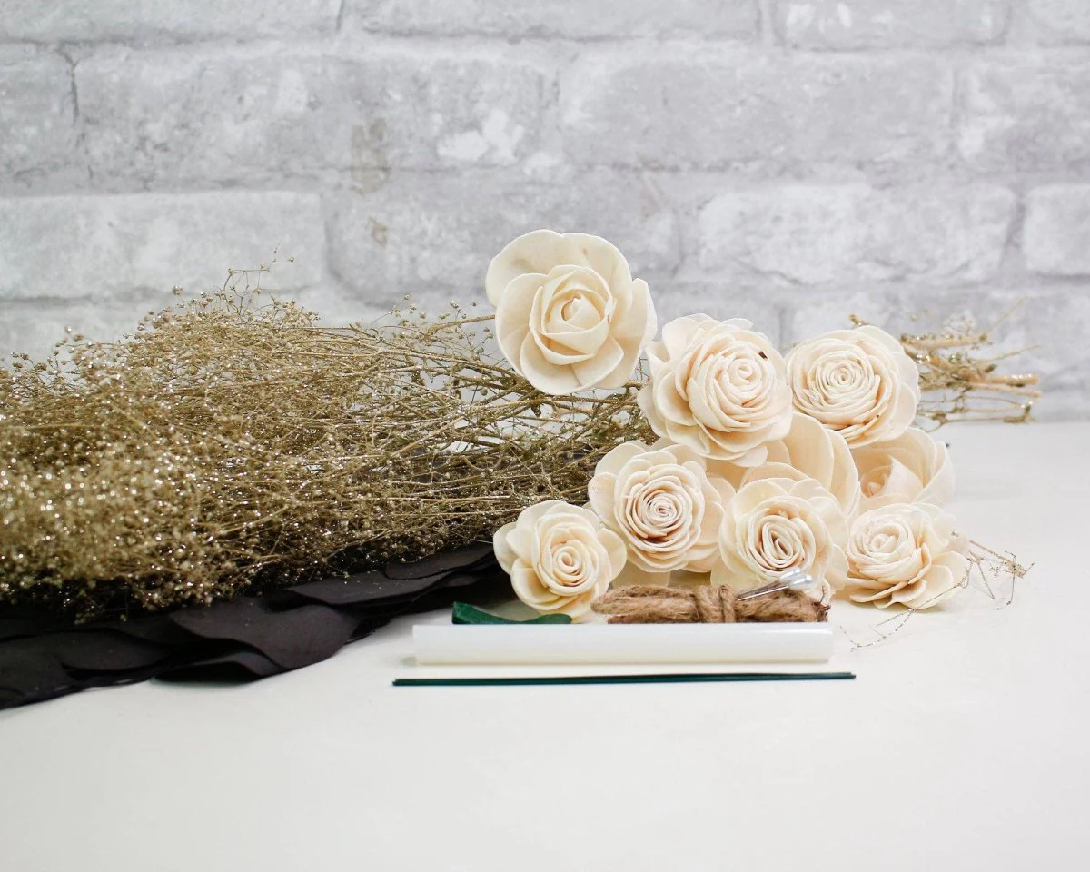 Melrose Magic Boutonniere (Set of 3) - Image 13
