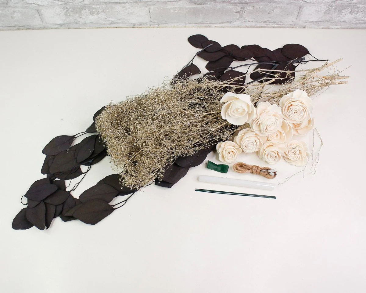 Melrose Magic Boutonniere (Set of 3)* - Image 12