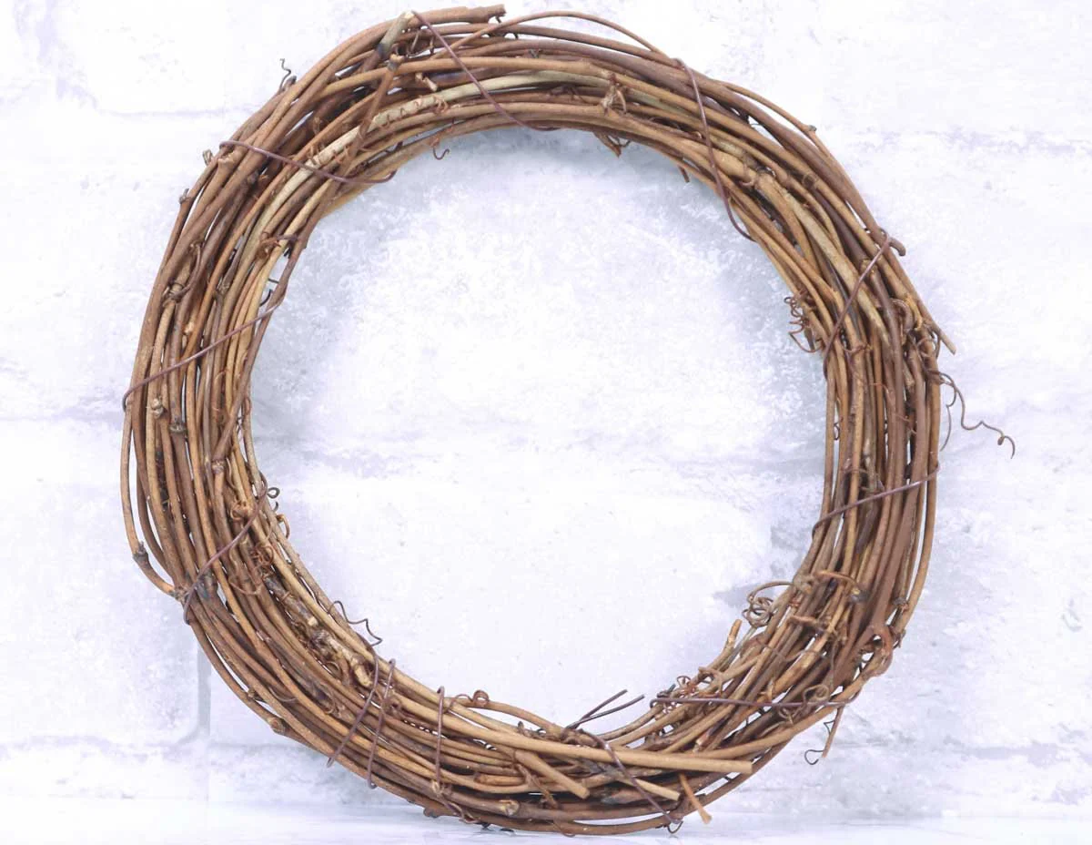 Mini Grapevine Wreath - Image 3