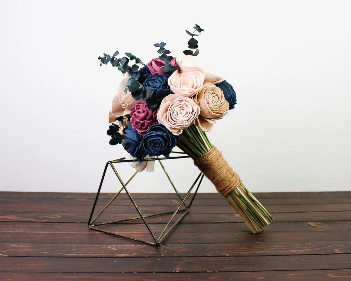 Must Be Love Finished Bouquet - Image 10