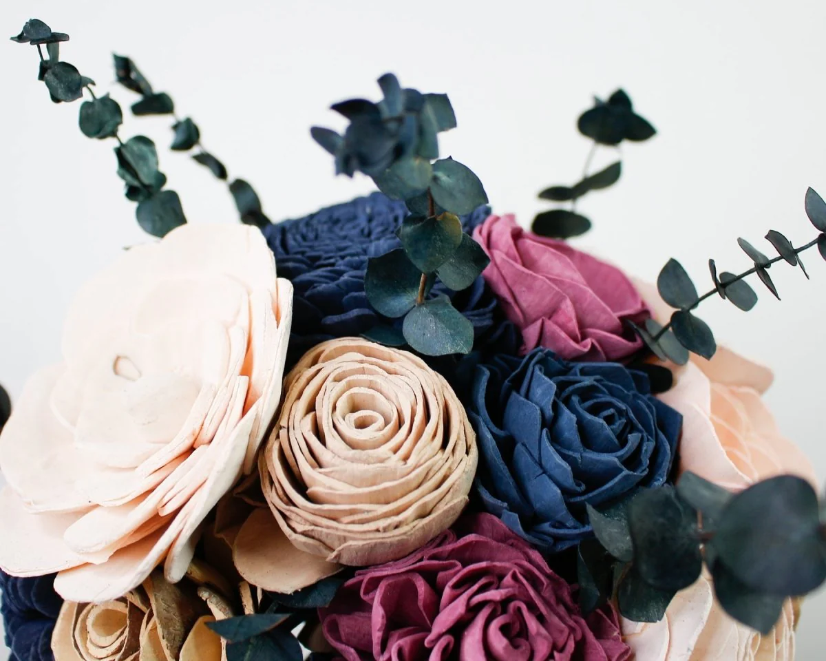 Must Be Love Finished Bouquet - Image 9