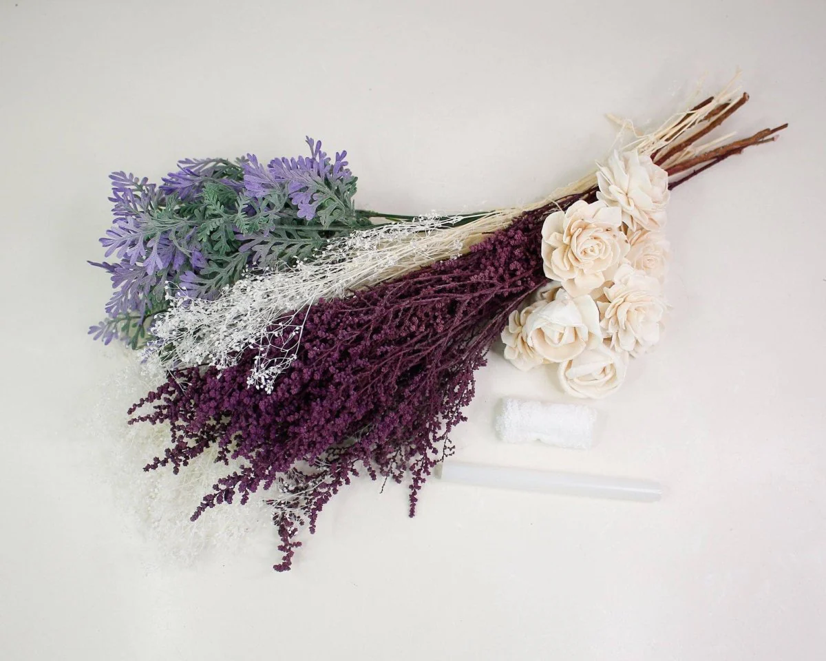 Palisade Corsage (Set of 3) - Image 9