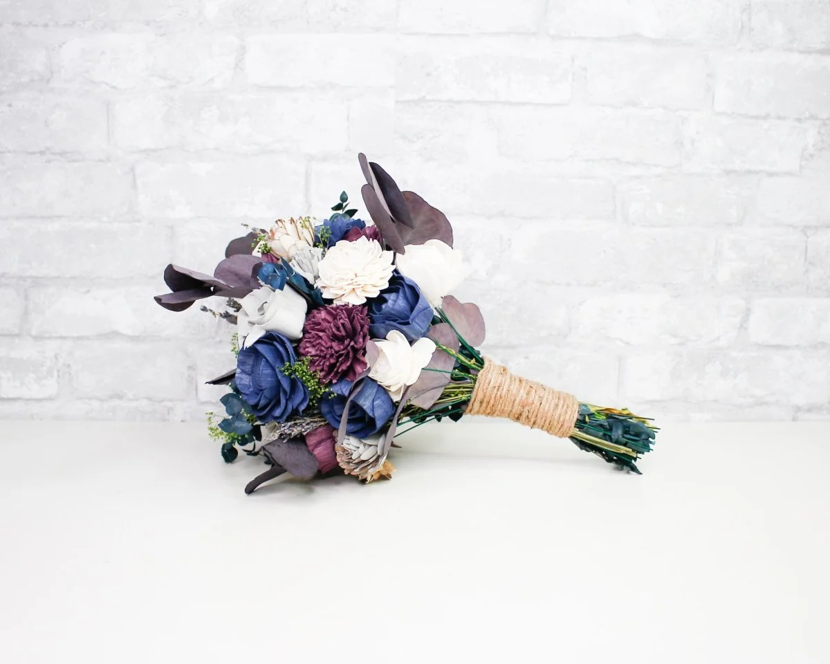 Paris Bridal Bouquet - Image 3