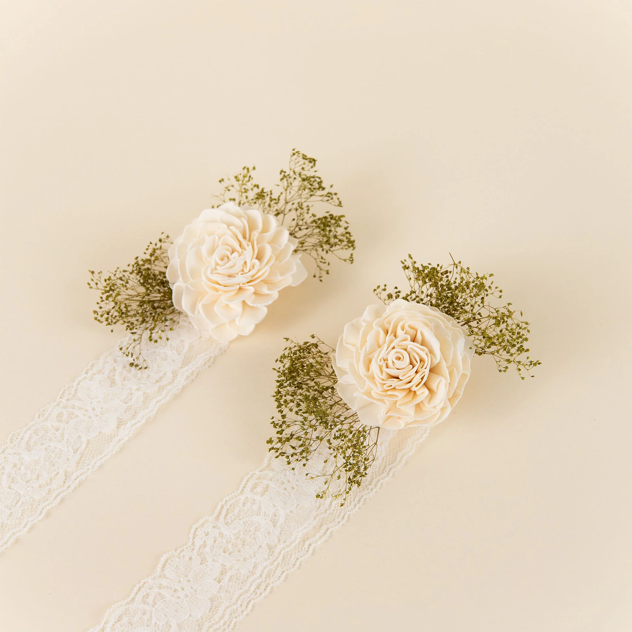 Perfect Simplicity Mother's Corsage (Set of 2) - Image 3