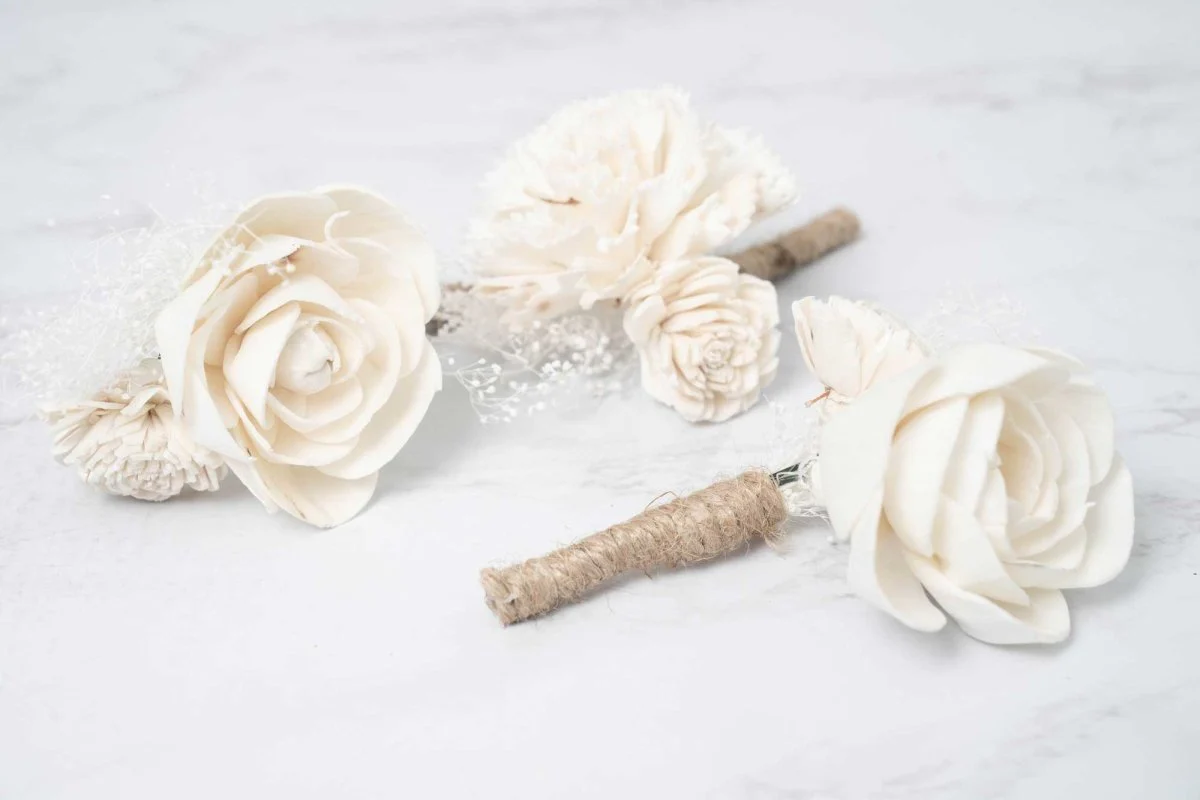 Pure Elegance Boutonniere (Set of 3) - Image 6