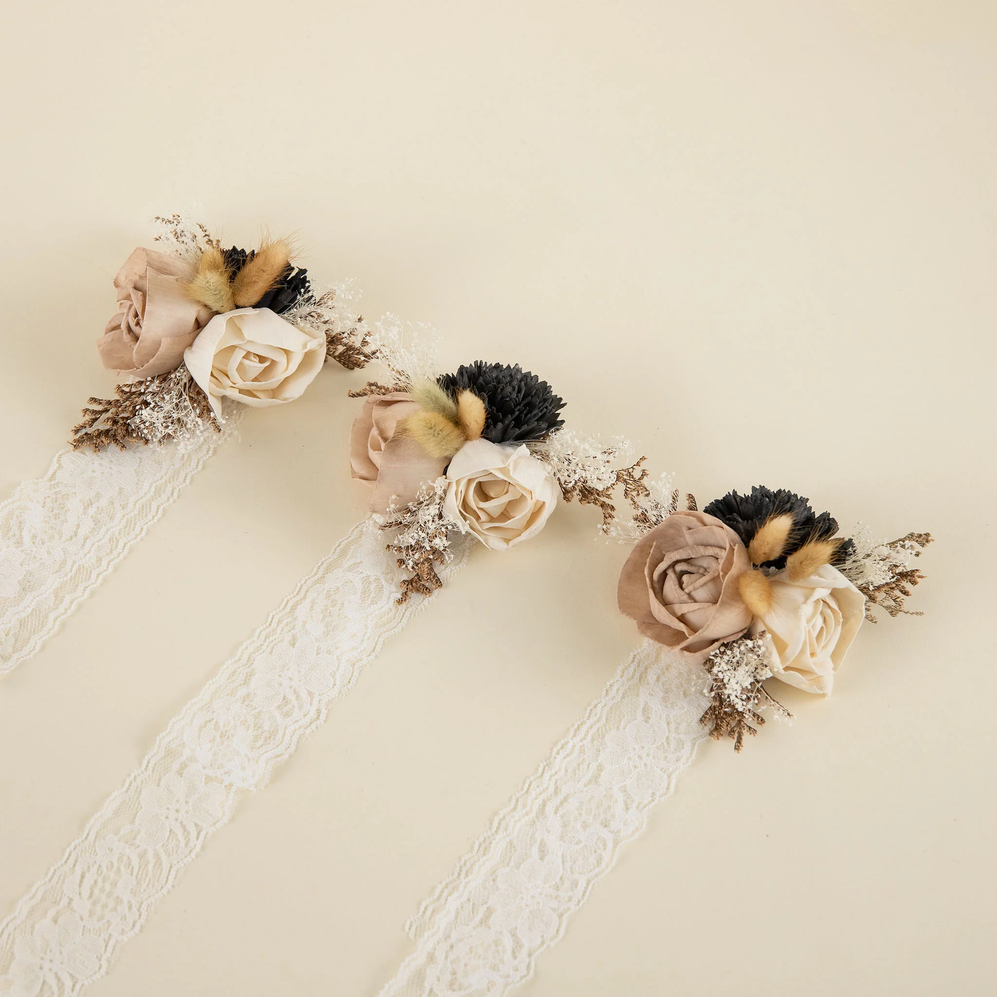 Retro Modern Corsage (Set Of 3) - Image 2