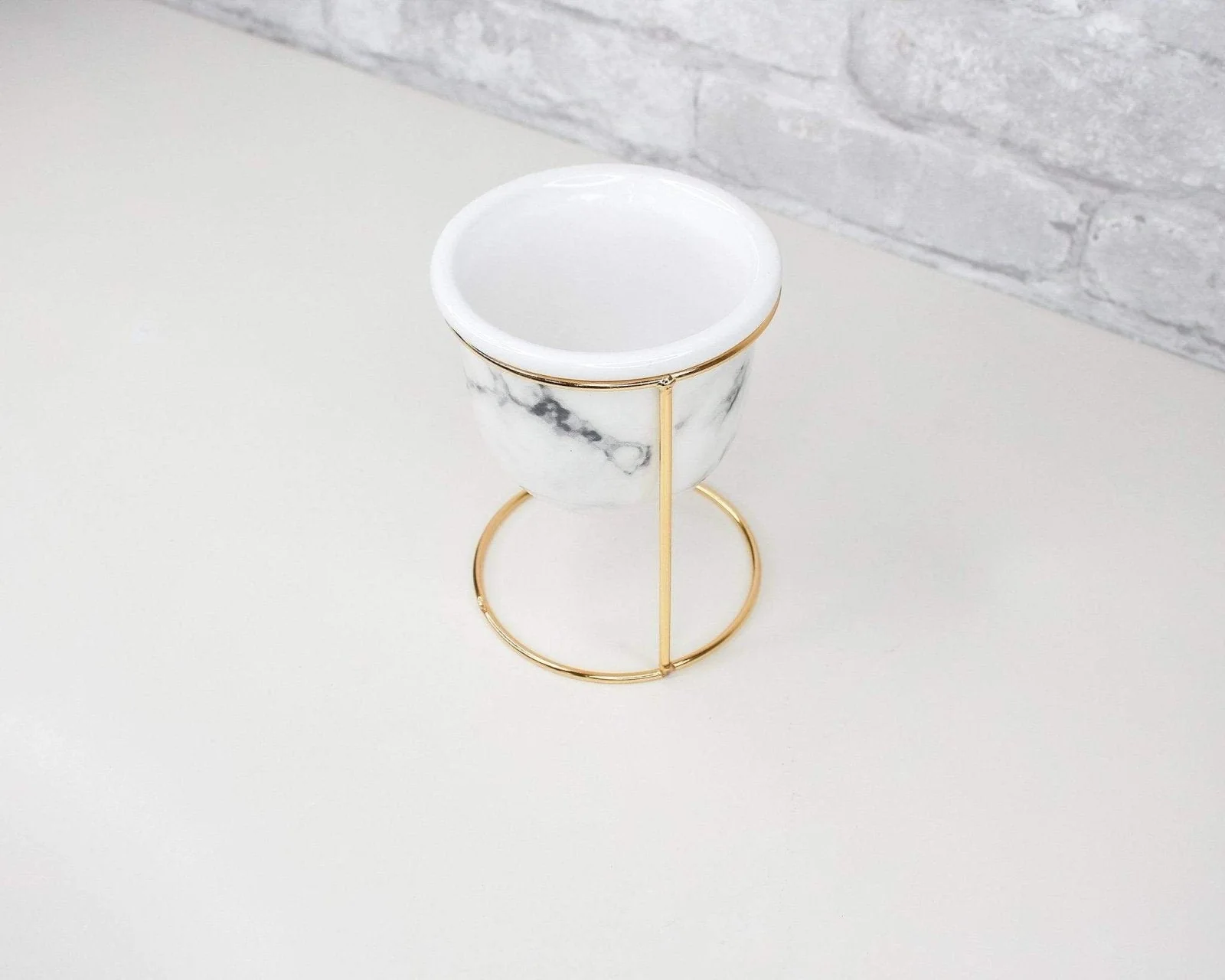 Rounded Marble Planter With Stand - Image 3