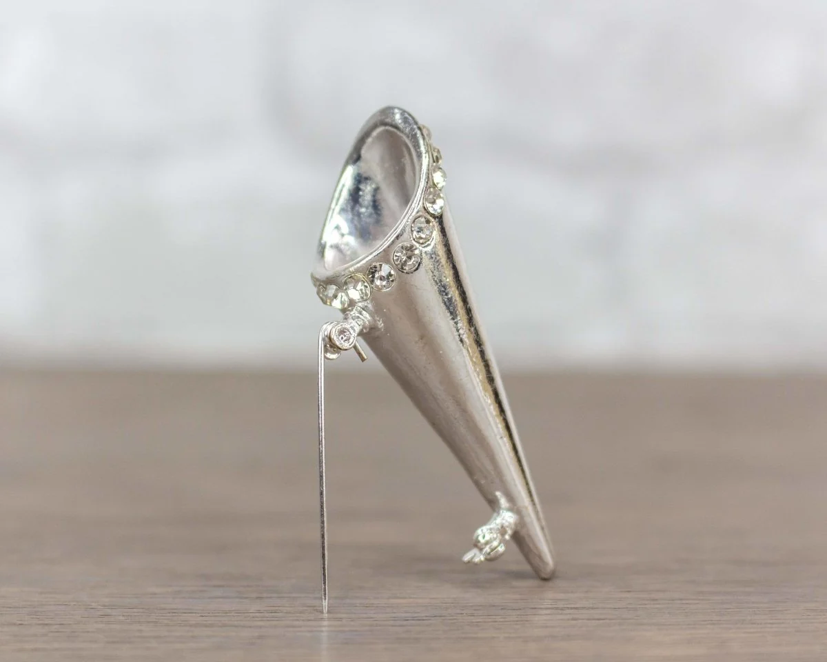 Silver Boutonniere Holder - Image 2