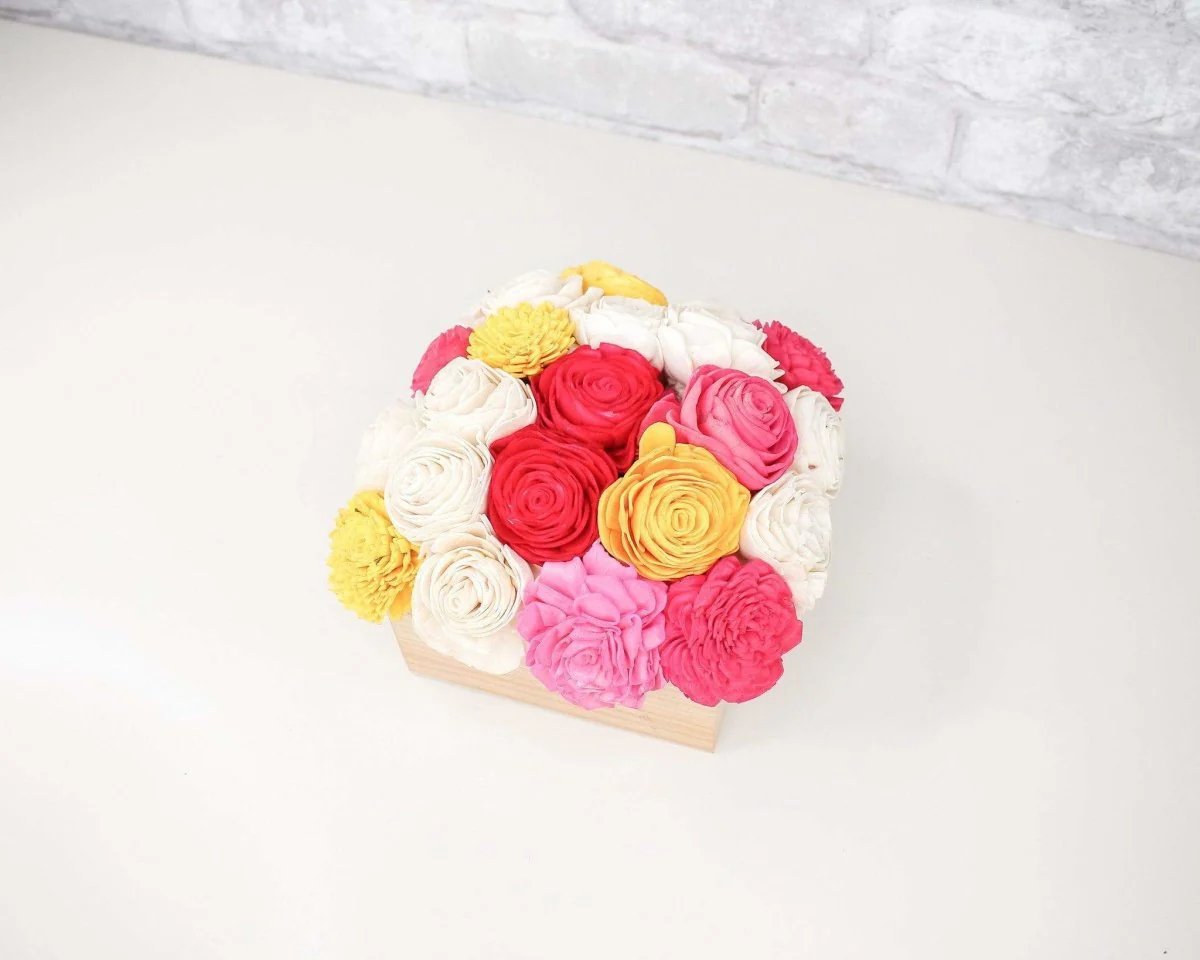 Simple Sola Centerpiece - Pink/Yellow - Image 2