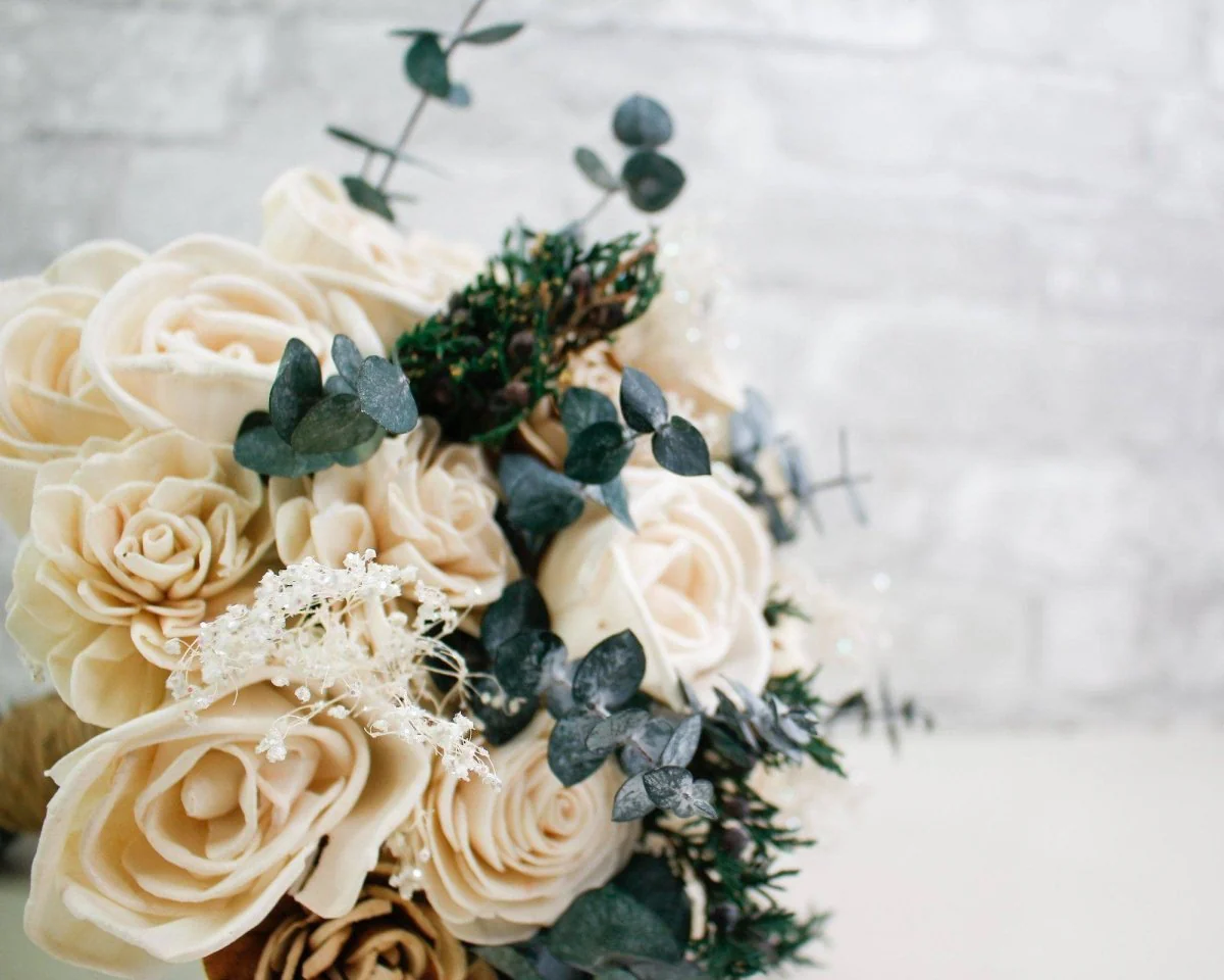 Snowberry Bouquet - Image 10