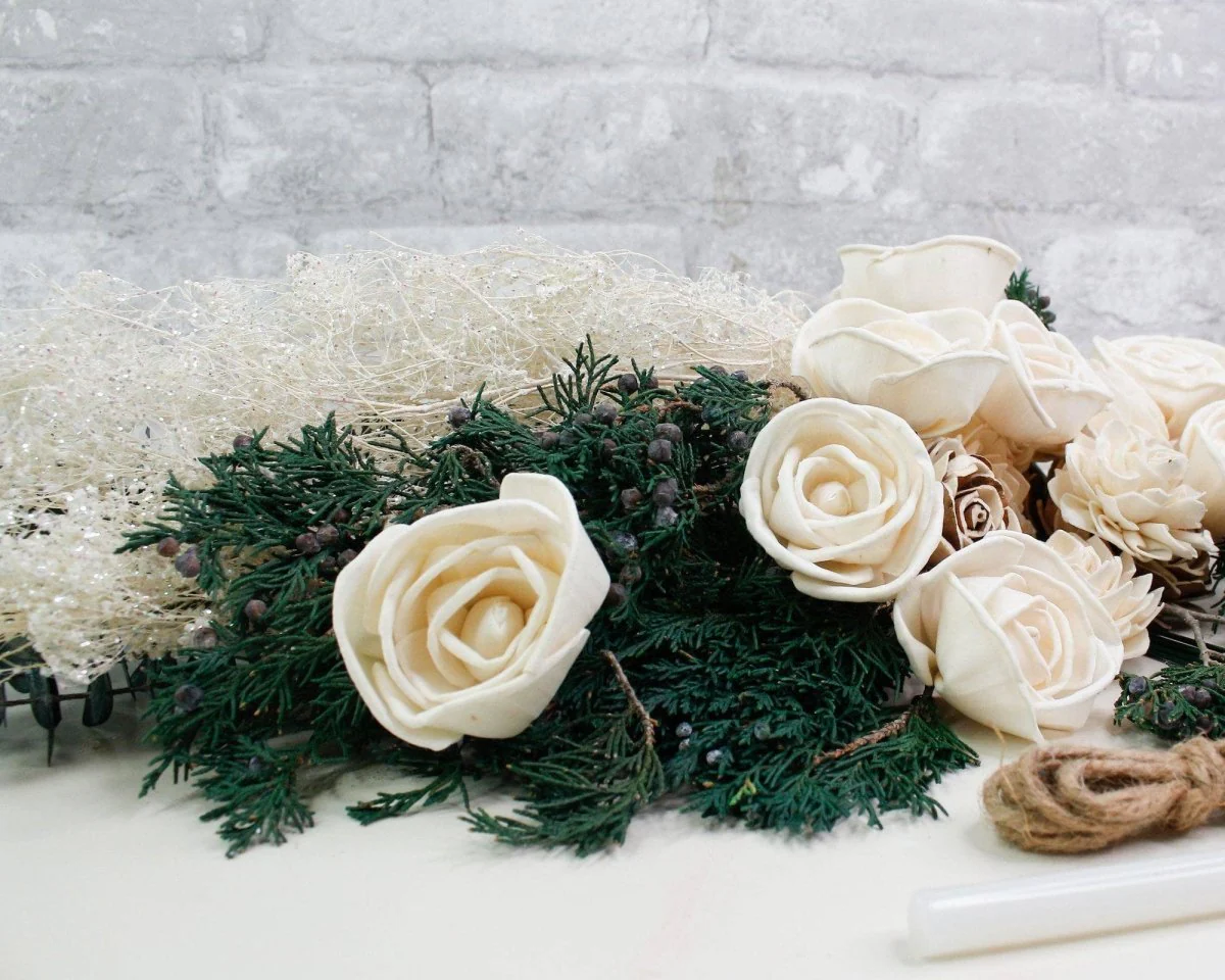 Snowberry Bouquet - Image 13