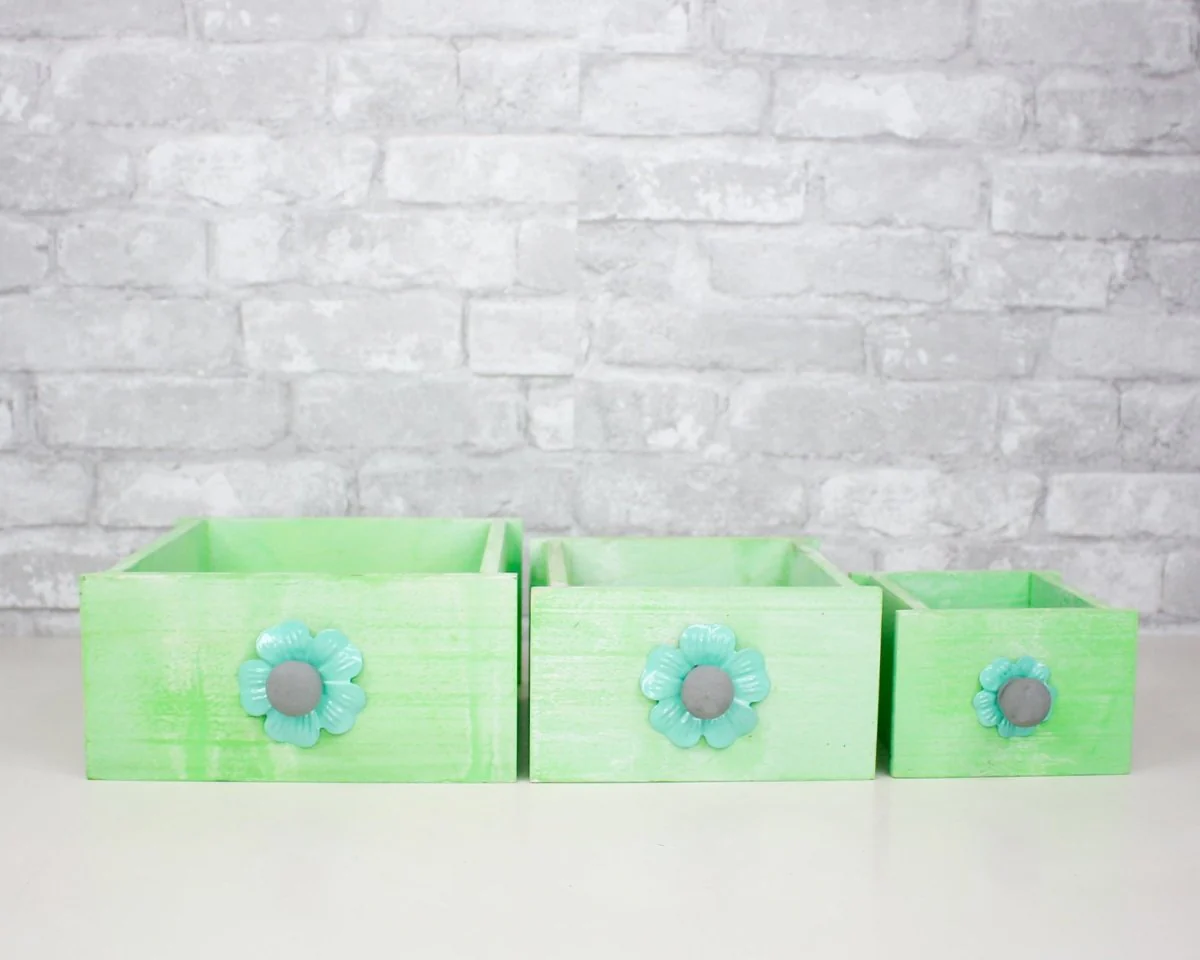 Spring Wood Flower Planter (Multiple Sizes) - Image 2