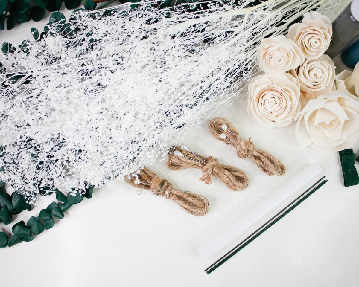 Tie The Knot Boutonniere (Set of 3) - Image 4