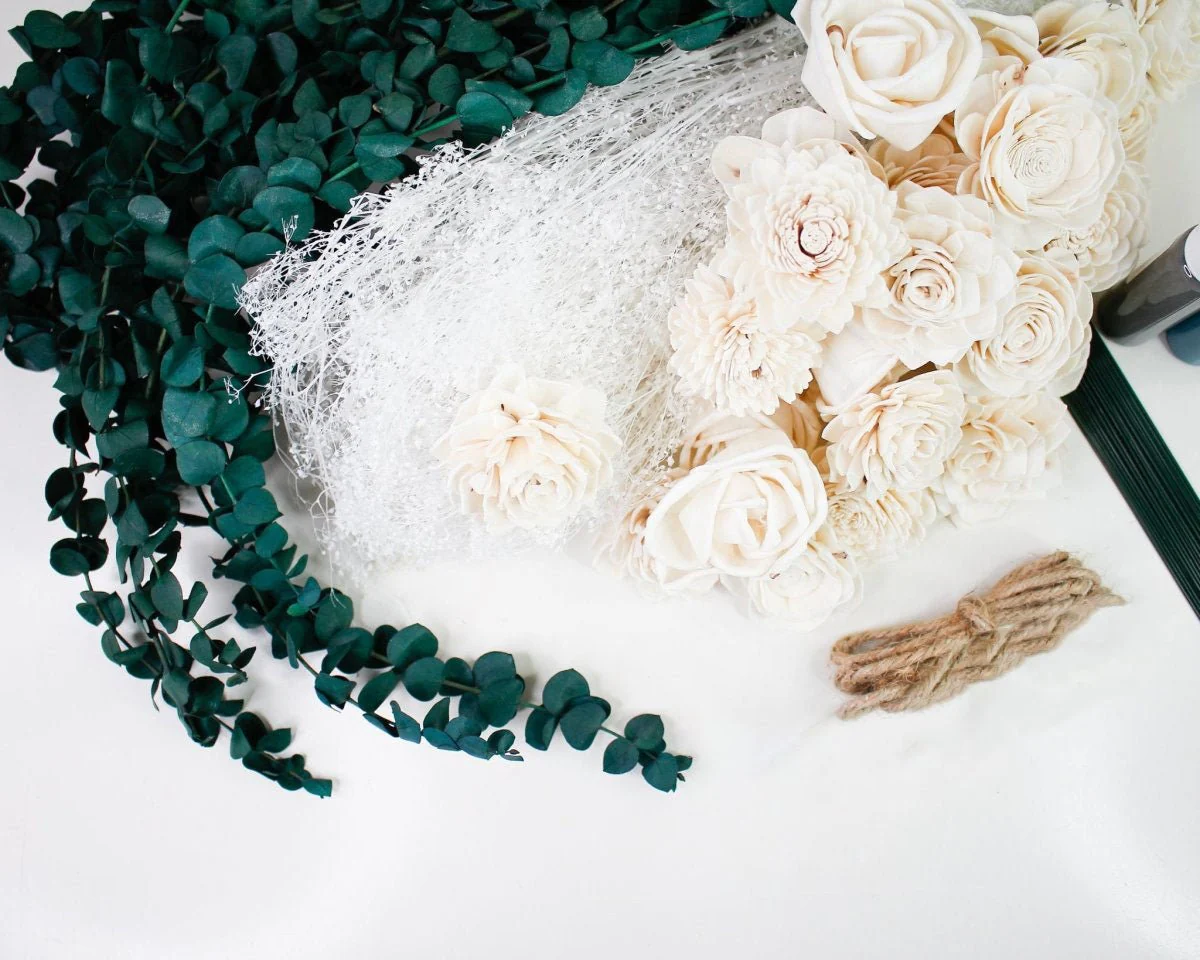 Tie The Knot Bridesmaid Bouquet - Image 9