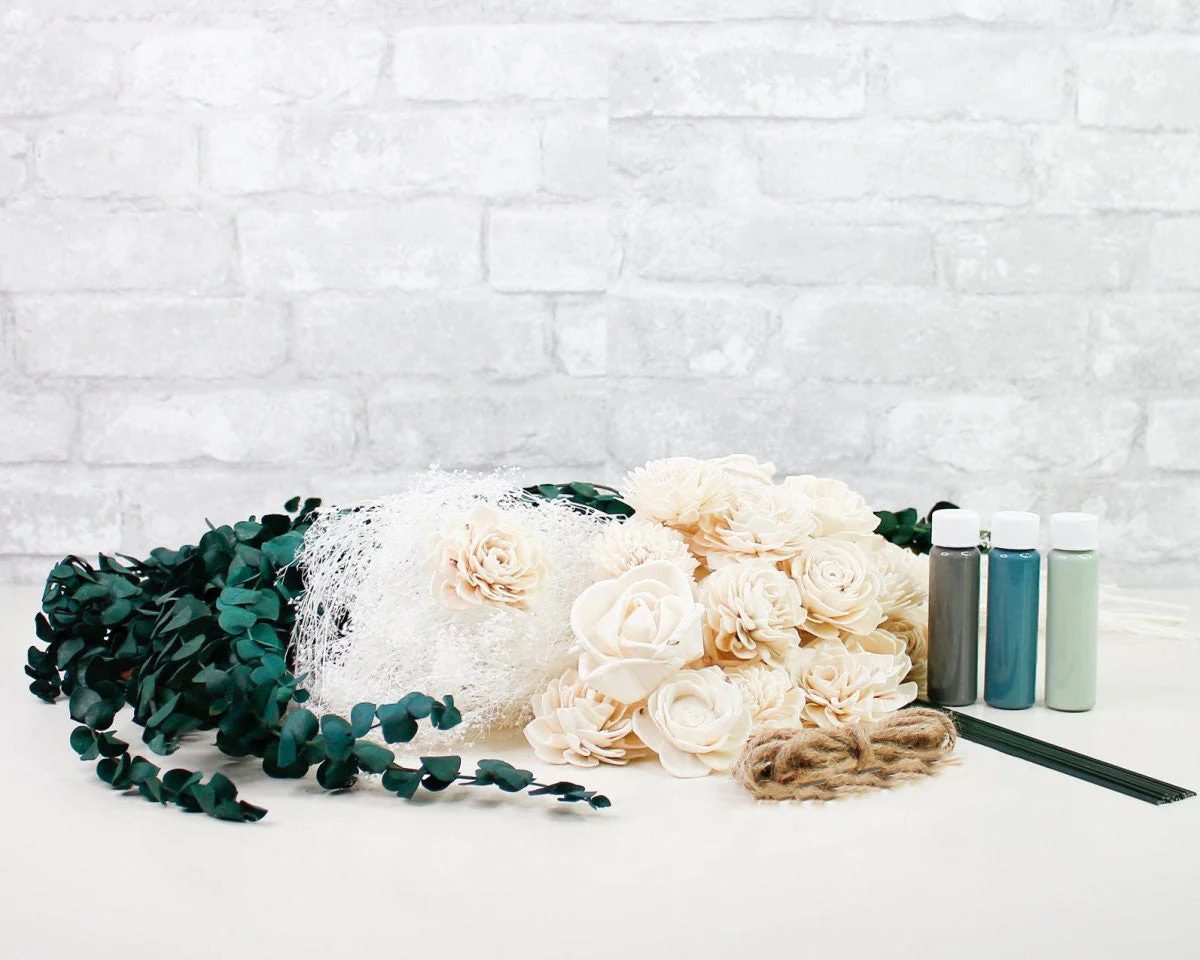 Tie The Knot Bridesmaid Bouquet* - Image 10