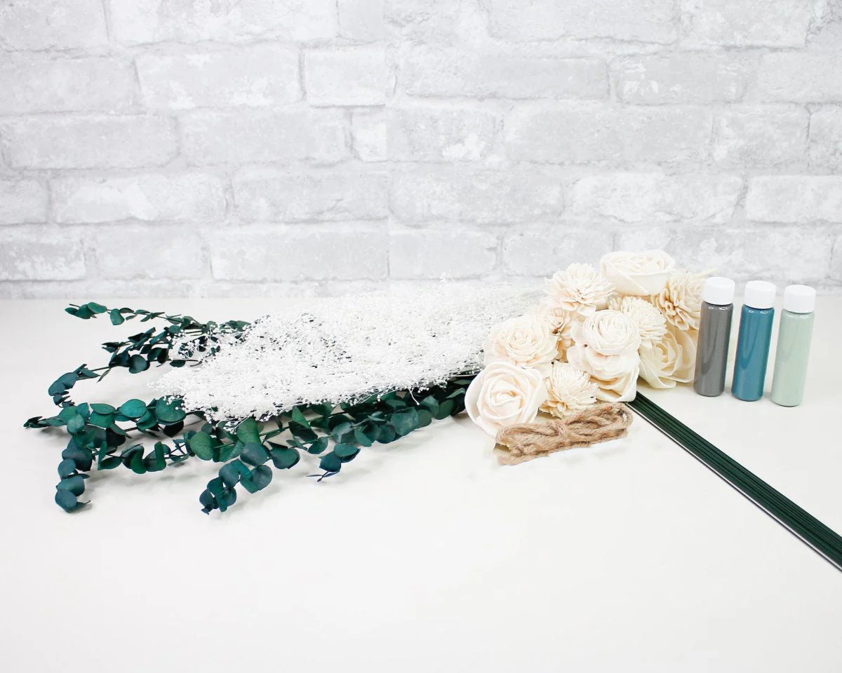 Tie The Knot Mini Bouquet - Image 10